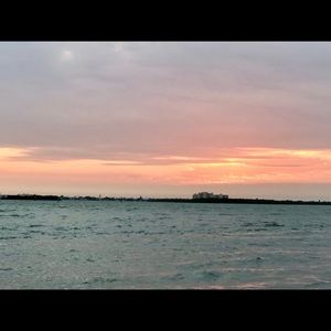 Meet your Posher, Enola